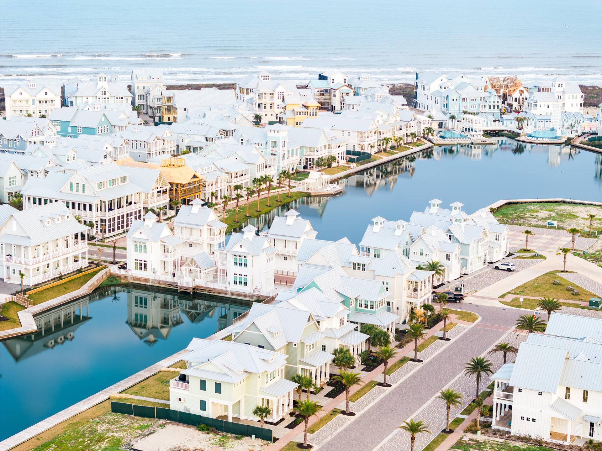 Leisure Lake at Cinnamon Shore South