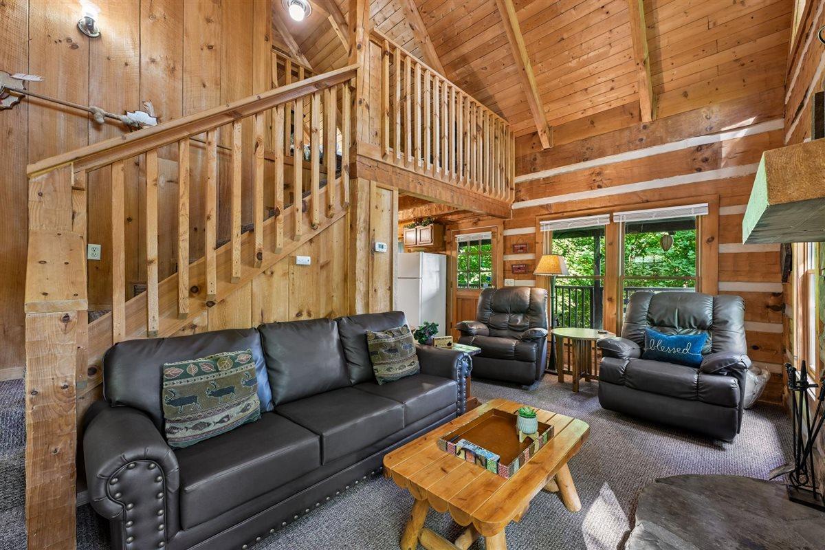 10Living Room