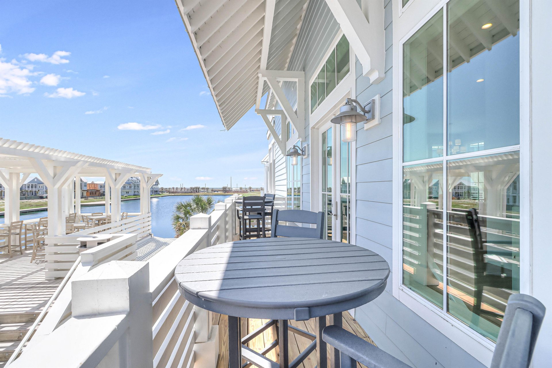 Side Balcony, 2nd Floor