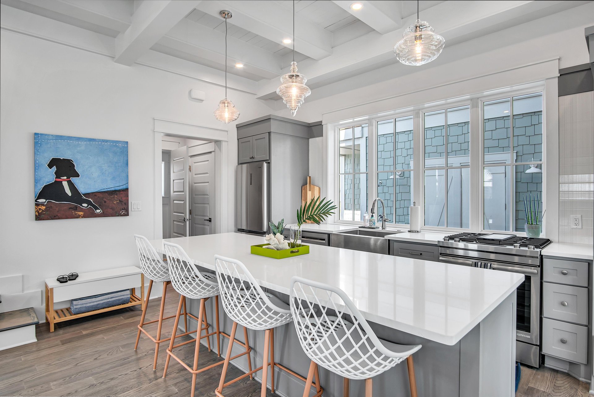 Dining Bar and Kitchen, 1st Floor