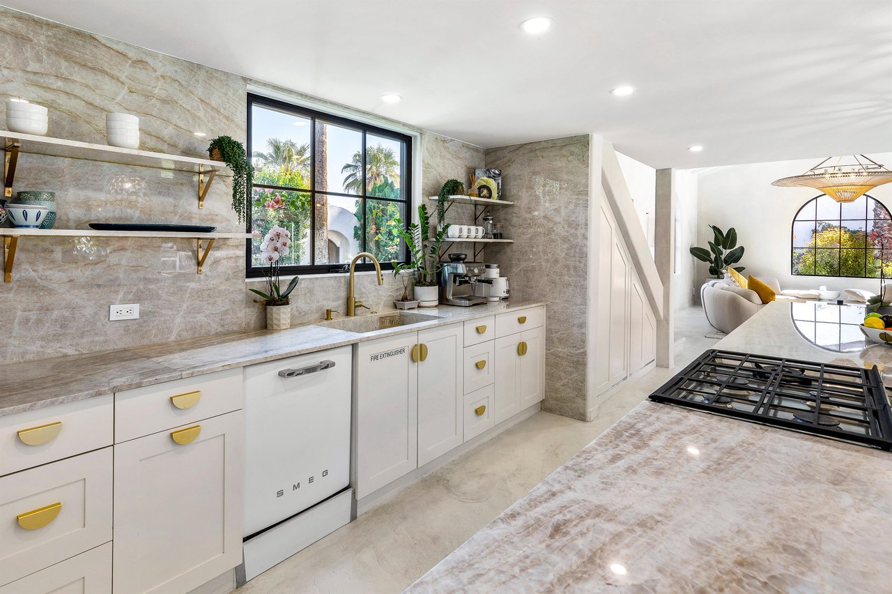 Wellstocked kitchen