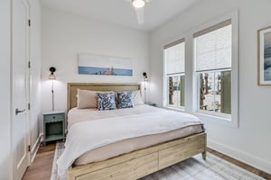 1st Floor, King Bedroom