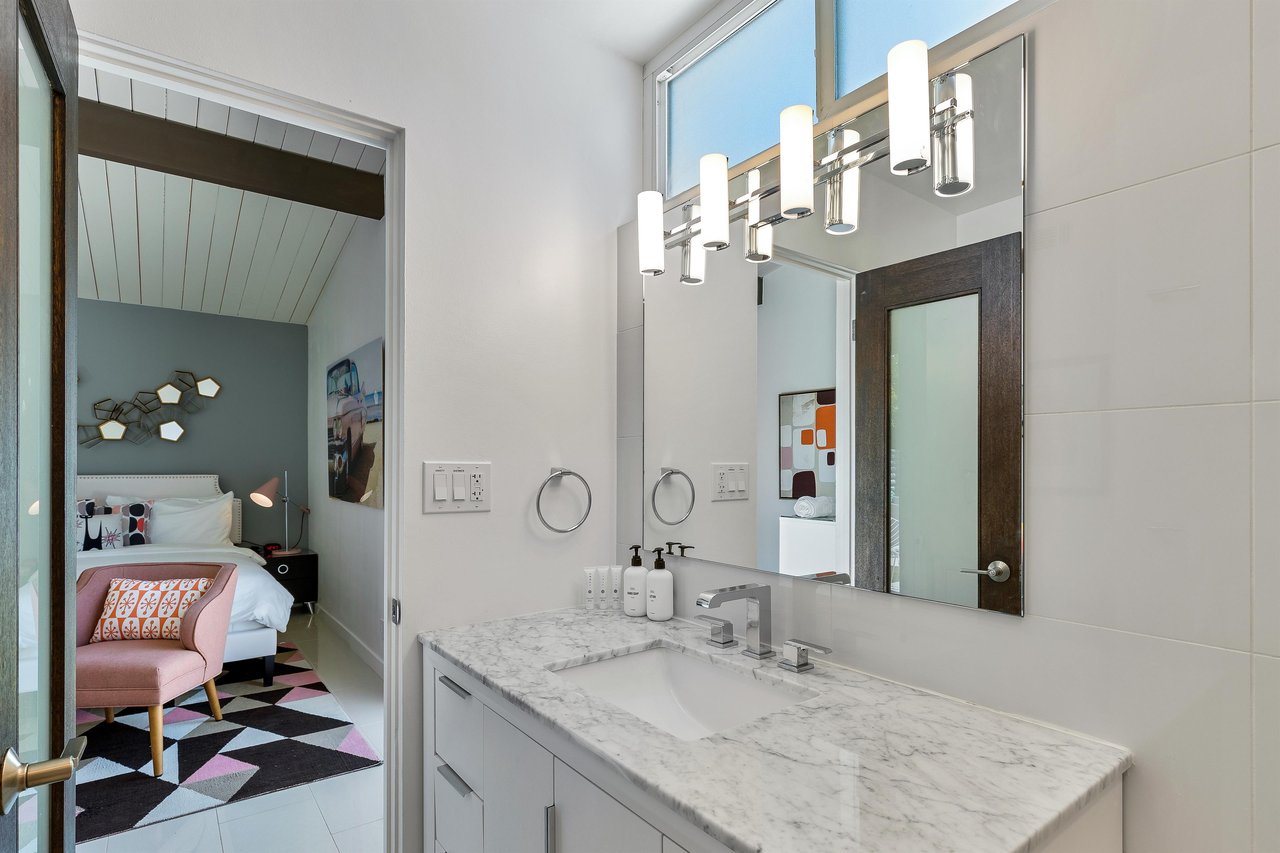 Lovely guest bath