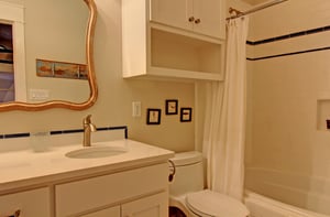 Bunk Bathroom, 1st Floor