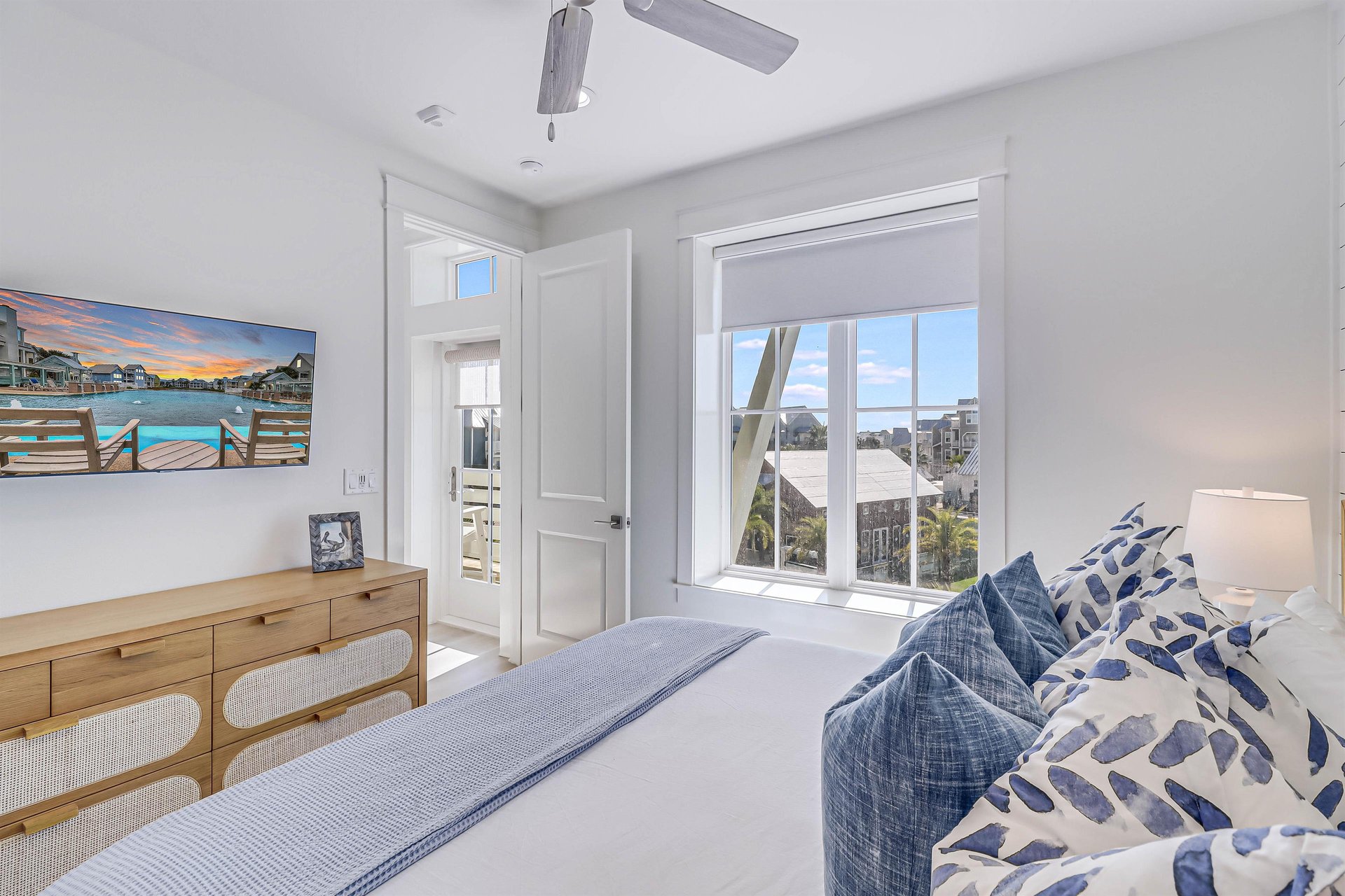 Ensuite King Bedroom, 1st Floor