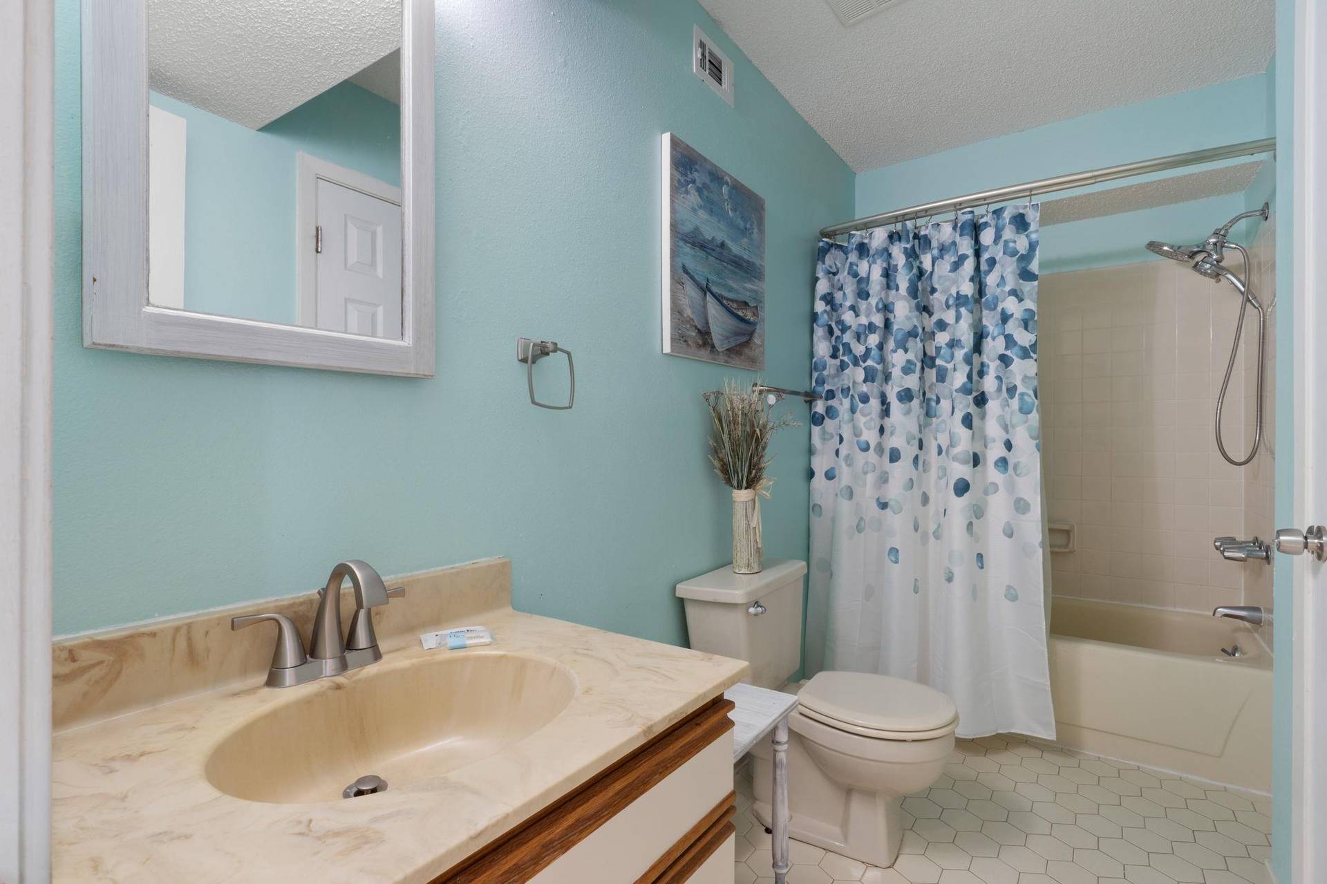 Ensuite Bathroom Main Floor