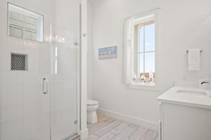 Shared Bathroom, 2nd Floor