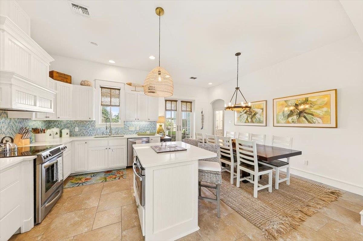 1st Floor, Kitchen