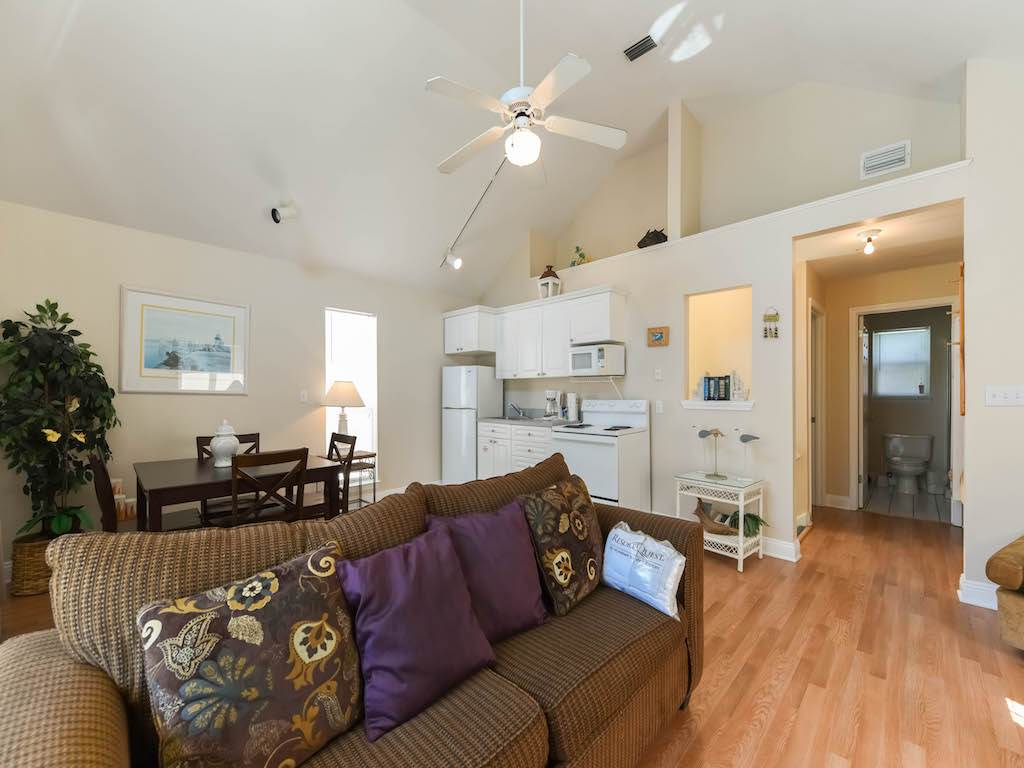 Nantucket Rainbow Cottages 15A 8