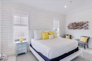 Primary King, 2nd Floor