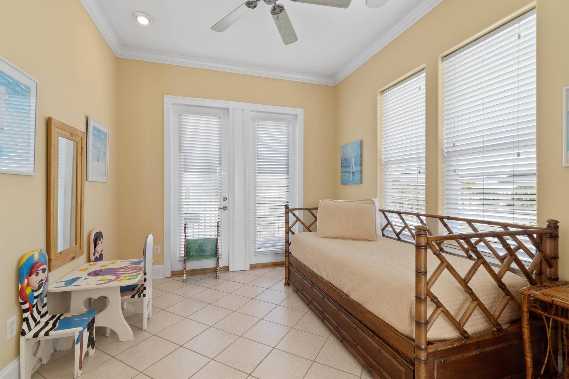 Guest Bedroom 4 DaybedTrundle