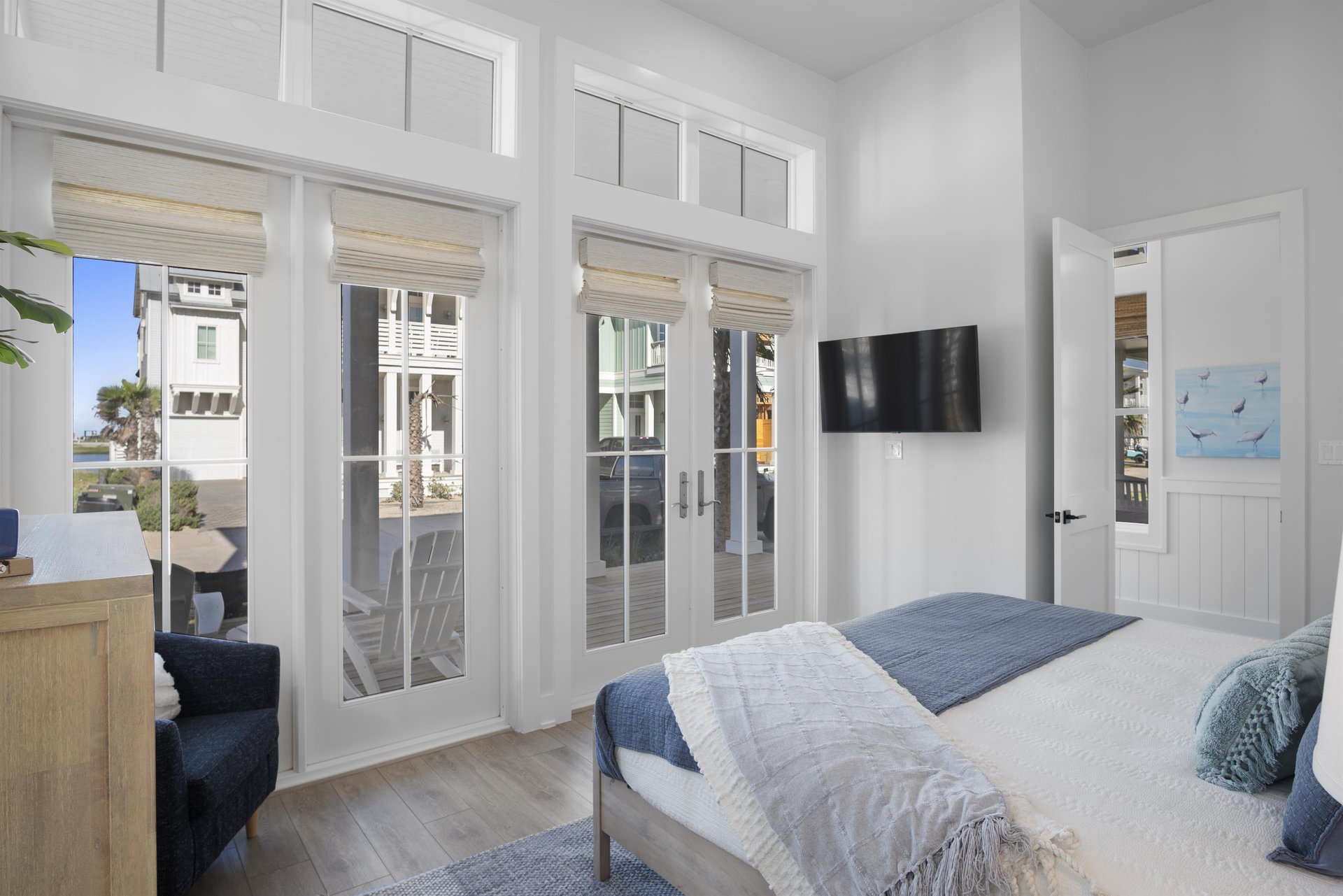 1st Floor Primary King Suite