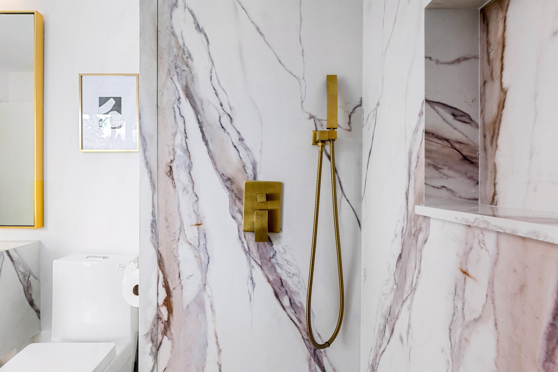 Guest shower