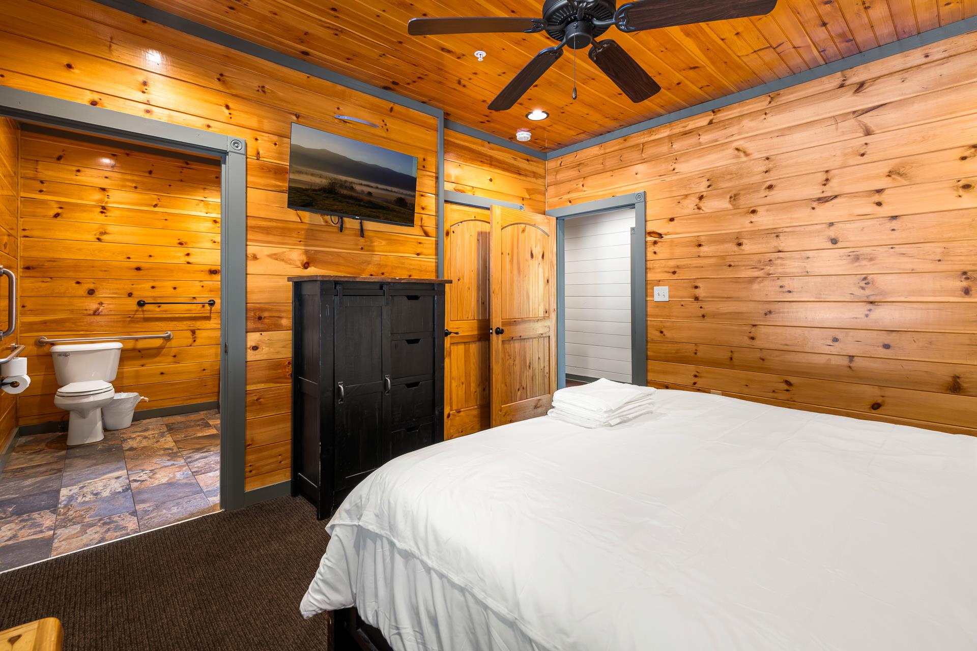 The Gatlinburg Lodge 247