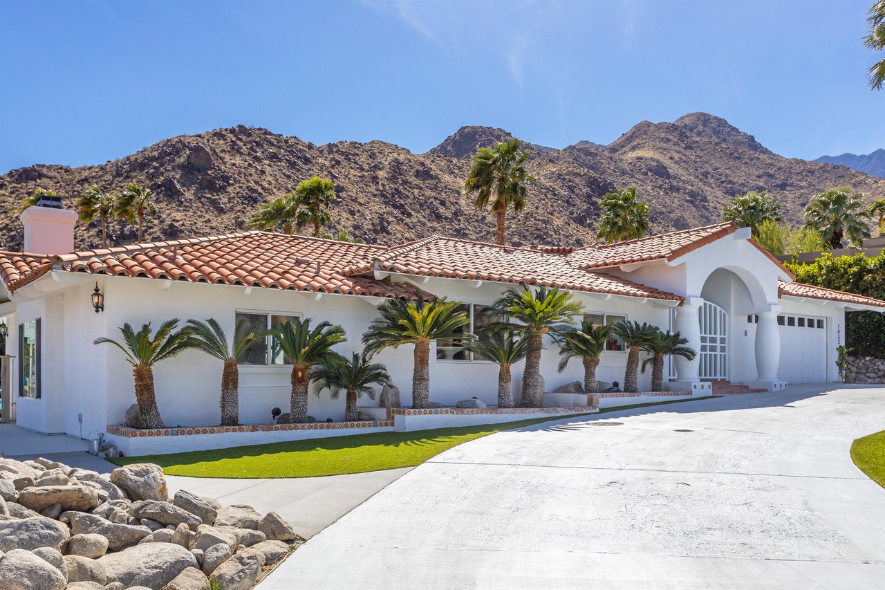 Paradise Splash at Little Tuscany