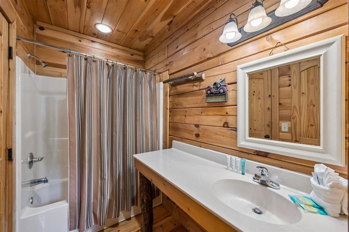 52Primary Bath