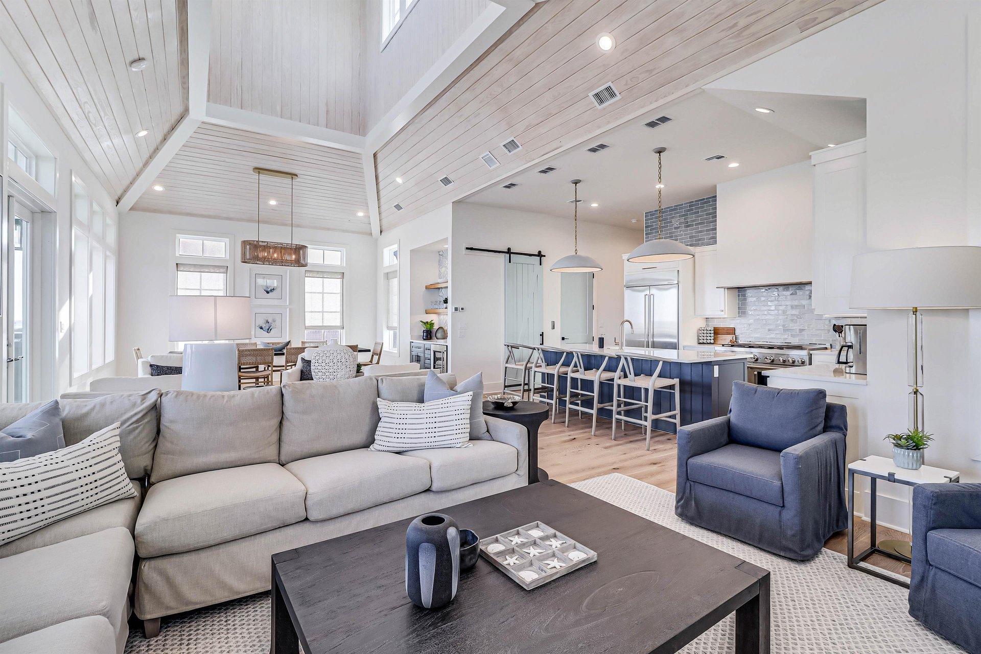 Living Area with Gulf Views, 3rd Floor