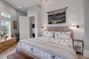 2nd Floor, King Bedroom