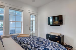 1st Floor, Private King Bedroom