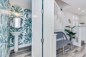 Powder Room, 1st Floor