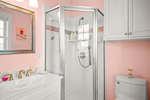 Twin Bathroom, 2nd Floor