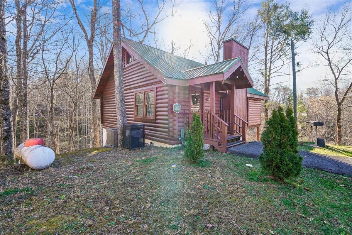 21Side Yard