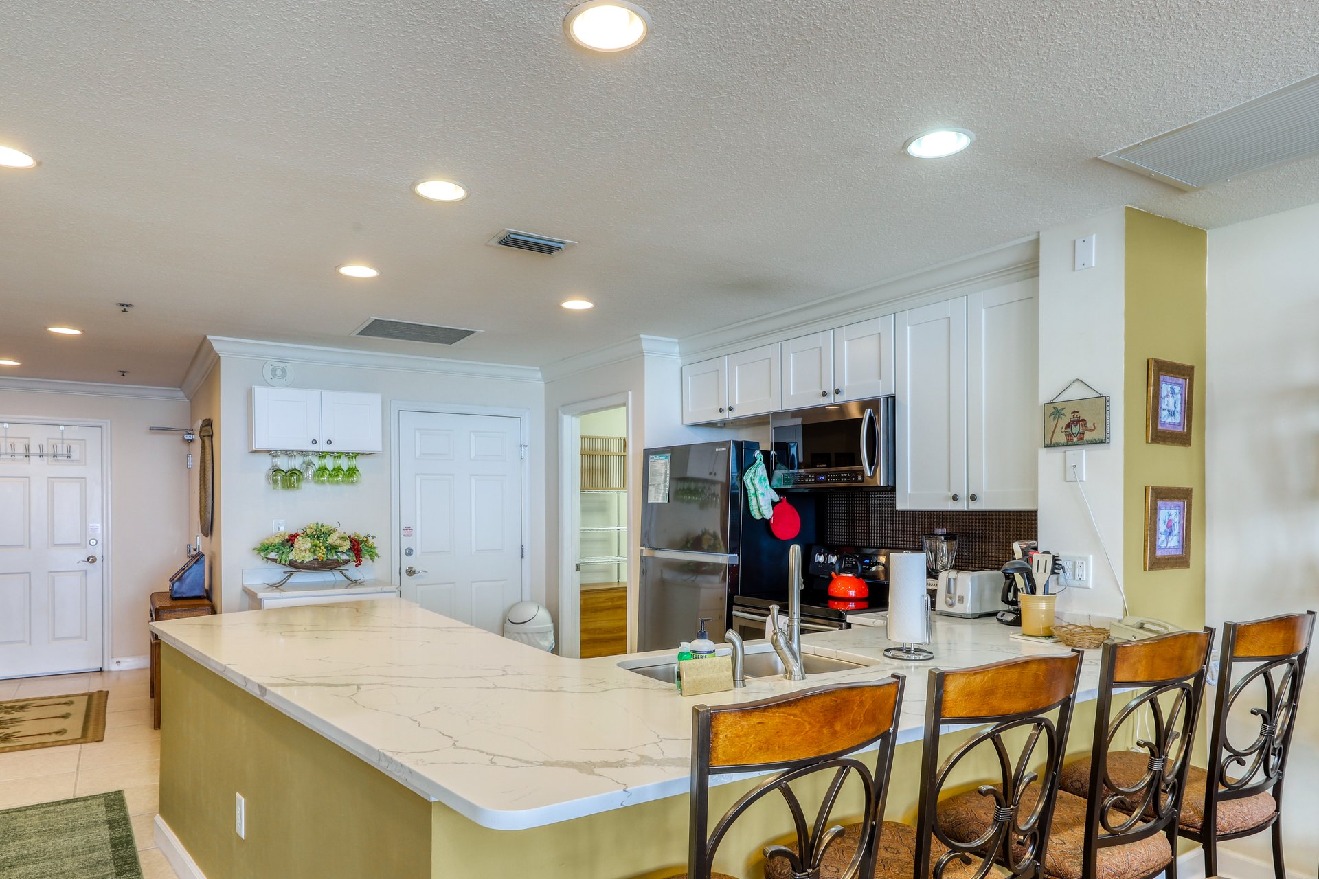 Sterling Beach 1007 10