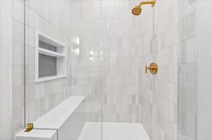 Fourth King Bathroom, 2nd Floor