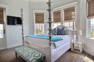 King Bedroom, 2nd Floor