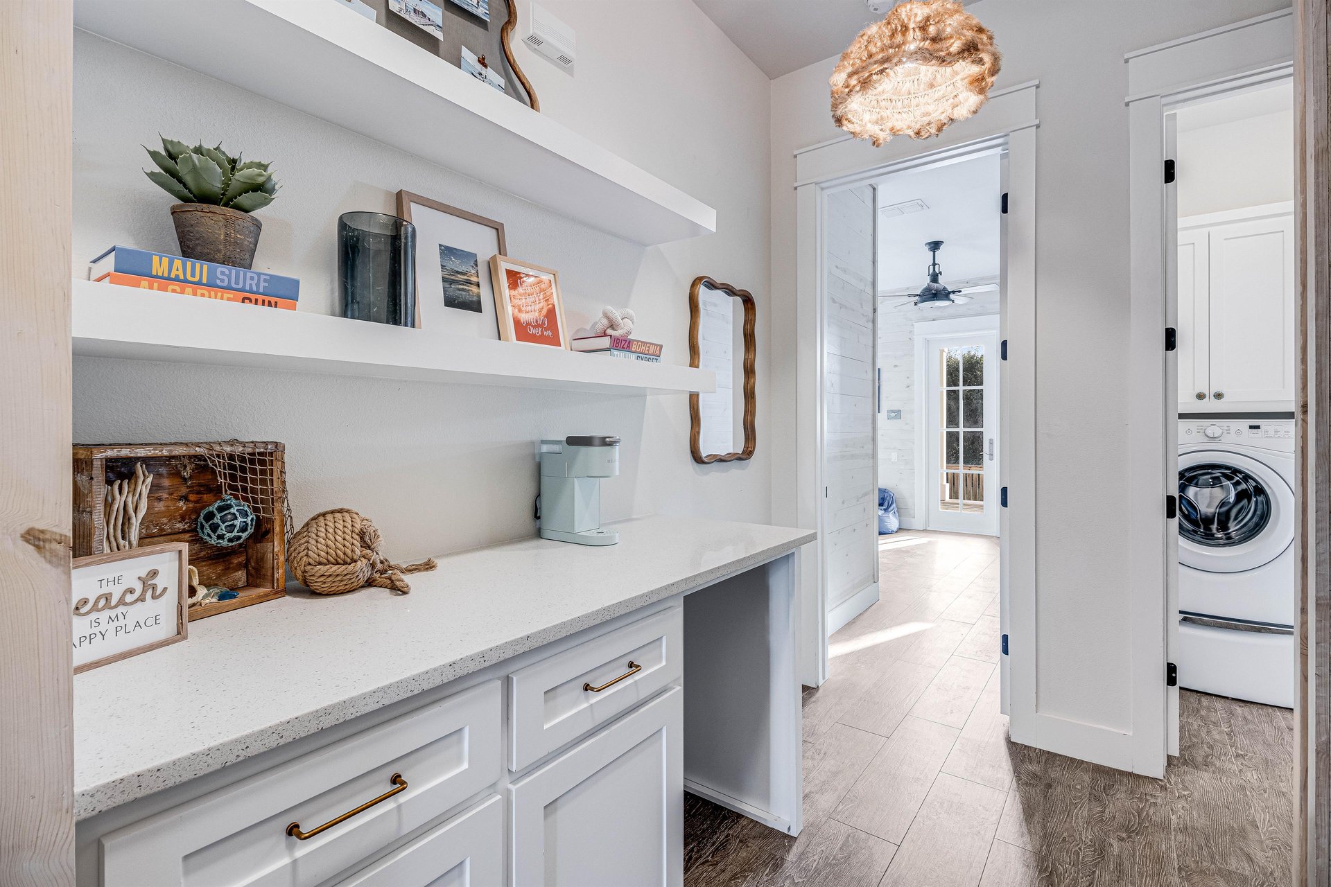 Hallway Bar Area, 1st Floor