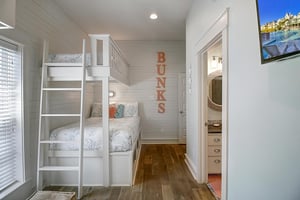 1st Floor Bunk Room