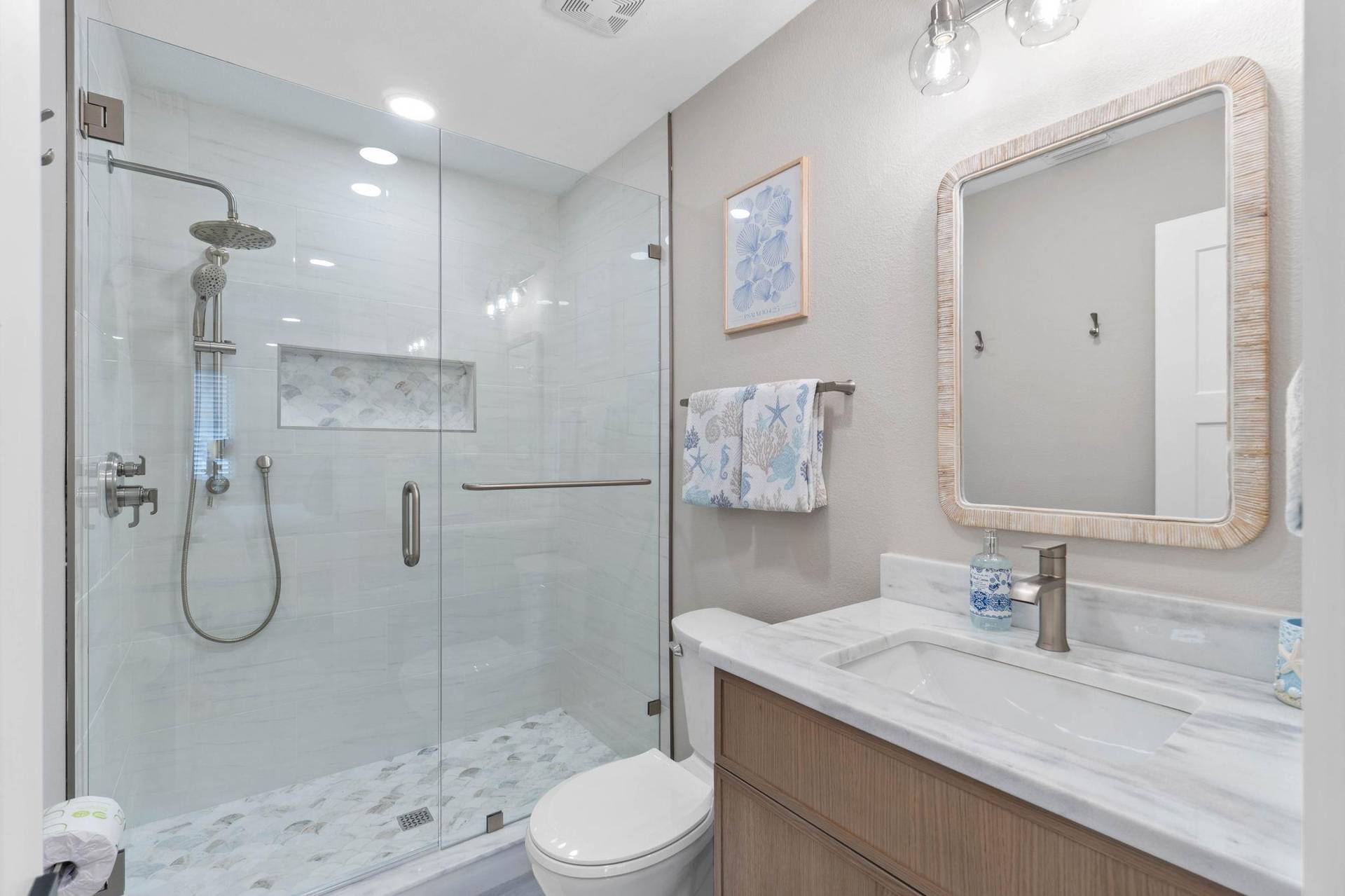 Master Bathroom Walk In Shower