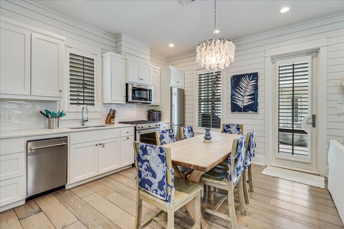 Dining RoomKitchen, 1st Floor