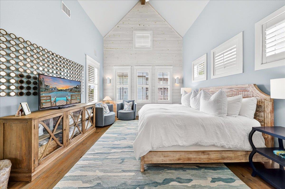 2nd Floor, Primary King Bedroom