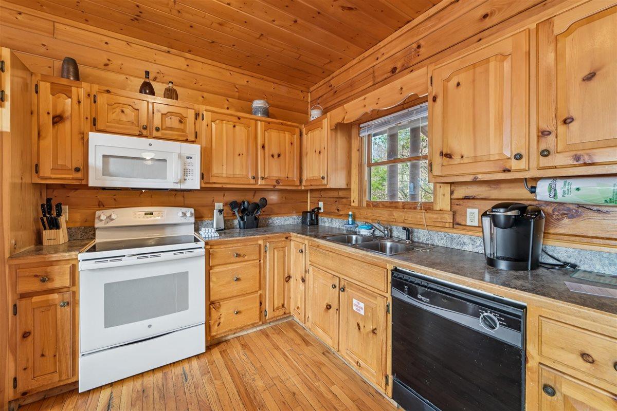 016Kitchen