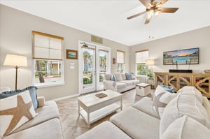 1st Floor, Living Room