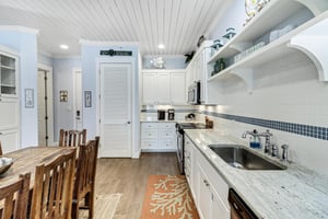 Kitchen with Laundry Closet