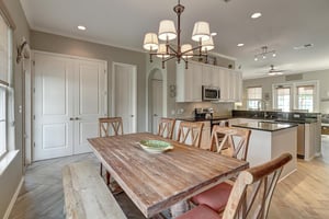 1st Floor Dining Area