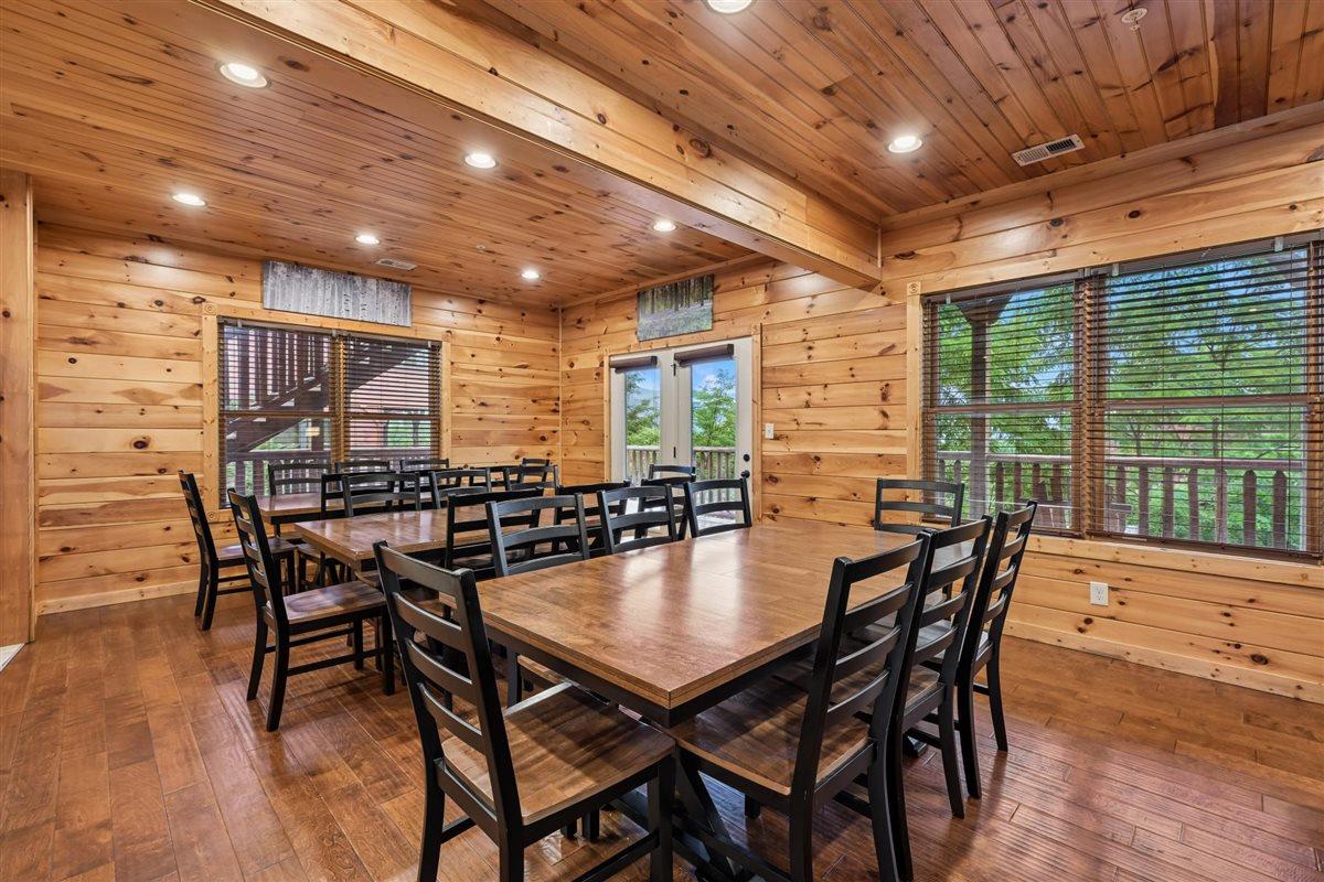 013Dining Room