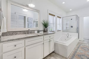 Primary King Ensuite, 1st Floor