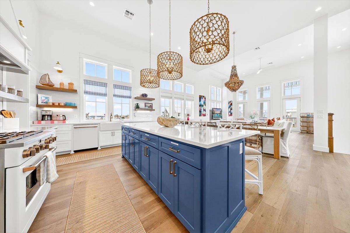 2nd Floor, Kitchen
