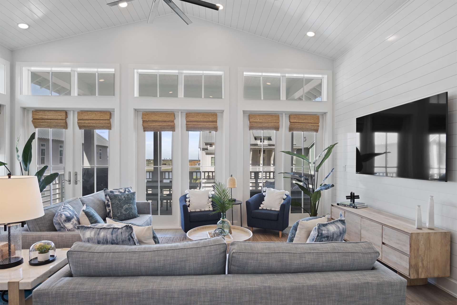 2nd Floor Living Area