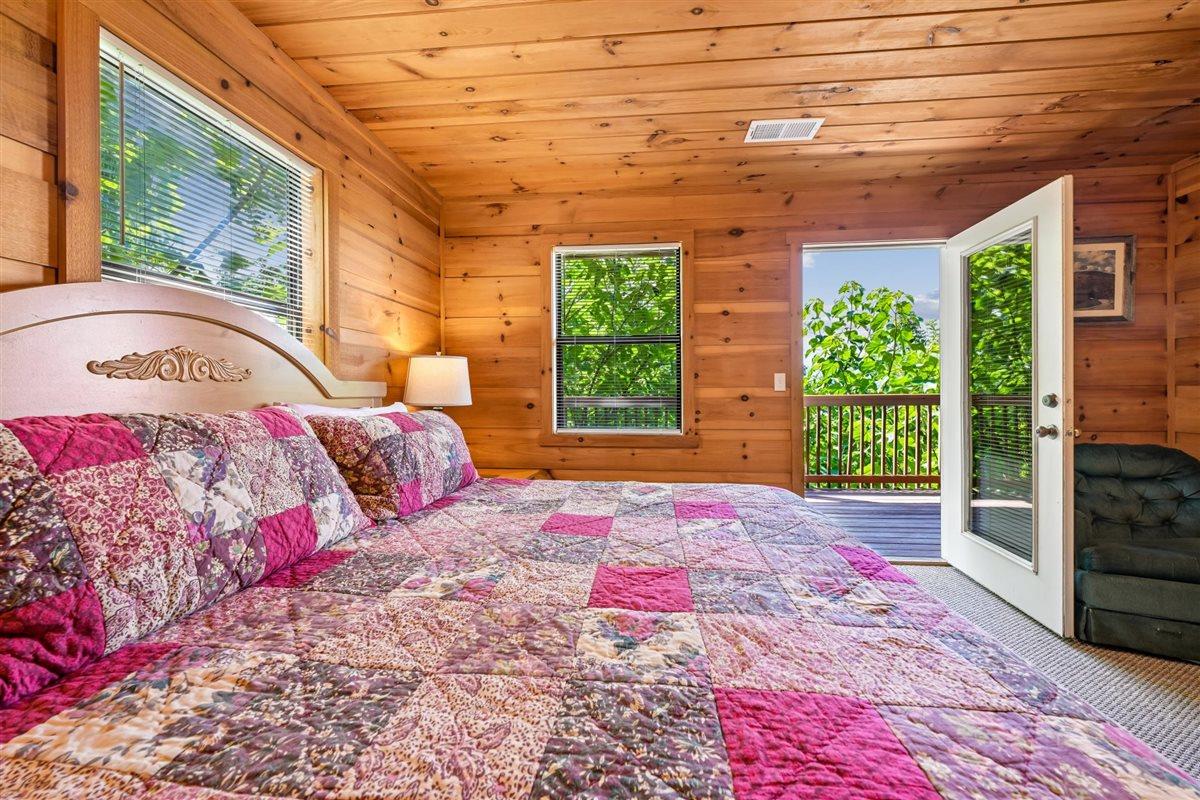 063Bedroom