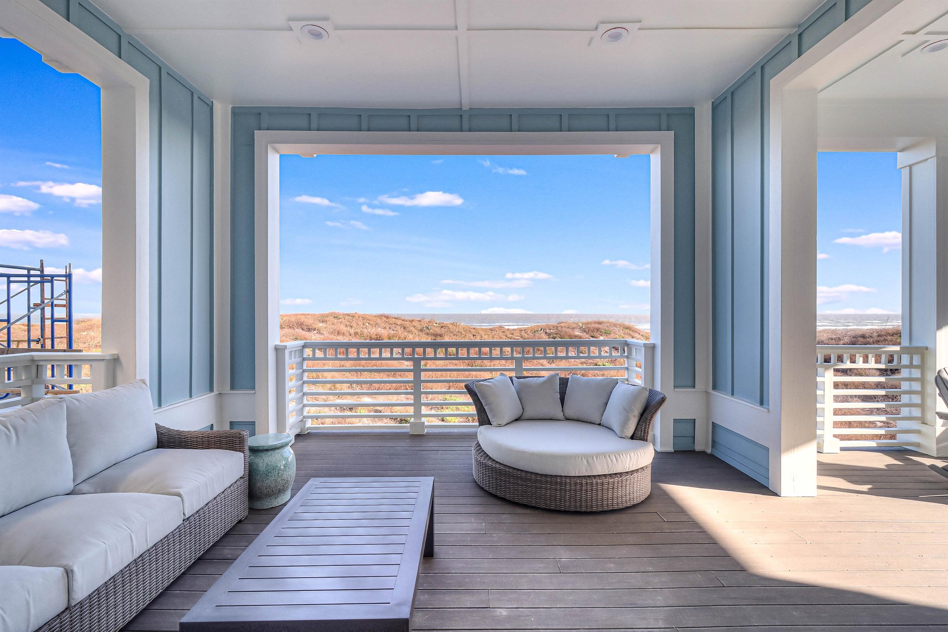 Expansive Gulf View Deck, 2nd Floor