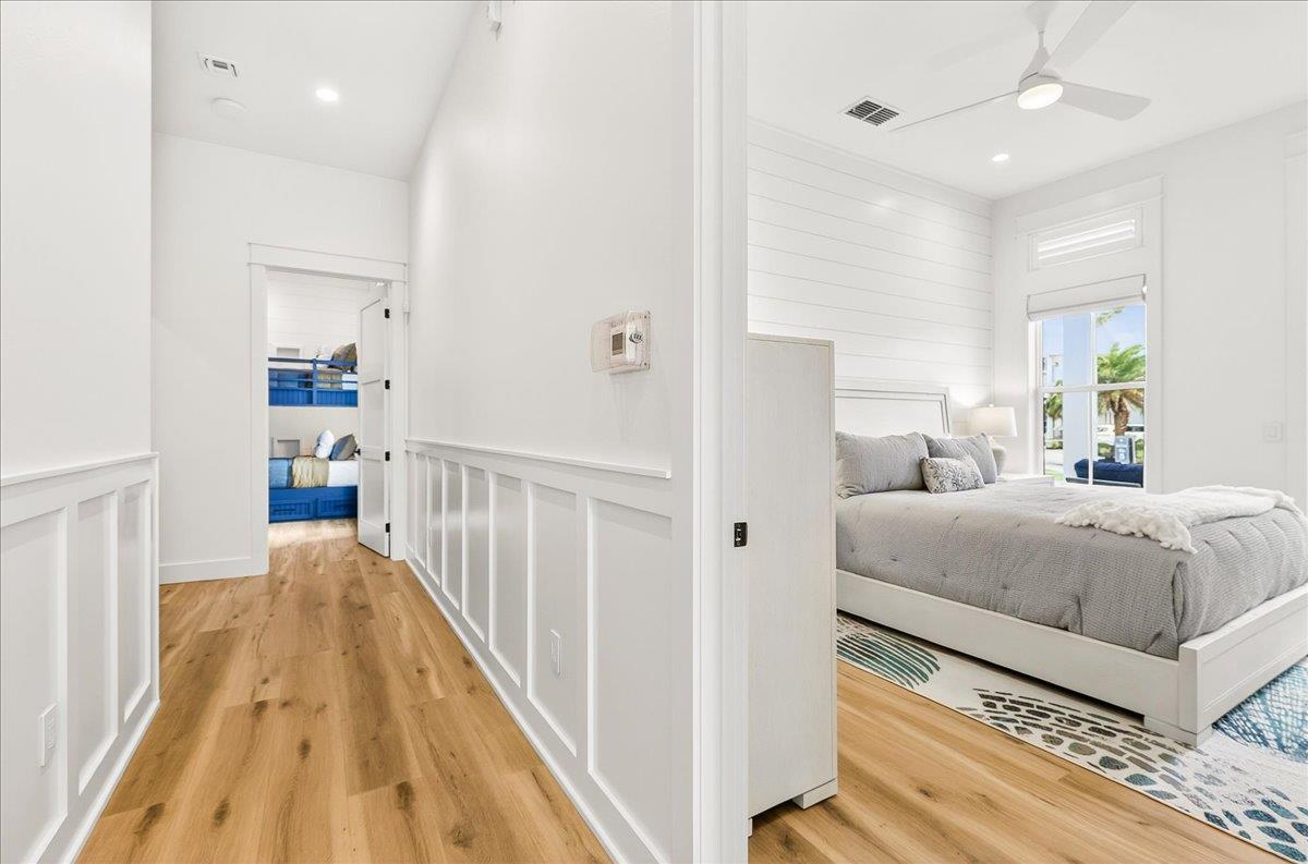 King Bedroom, 1st Floor