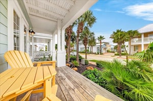 1st Floor, Front Porch