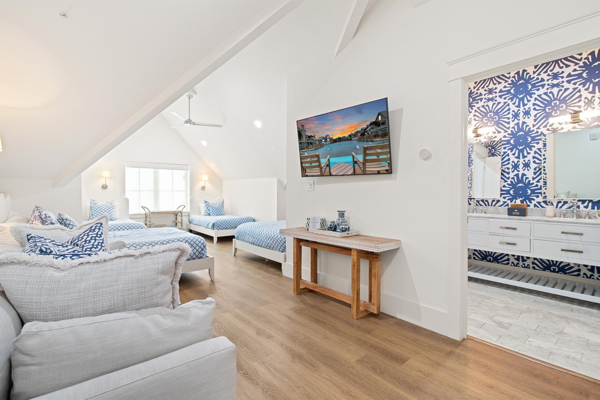 TwinQueen Bedroom, 3rd Floor