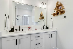 Bunk Room Ensuite Bathroom, 1st Floor