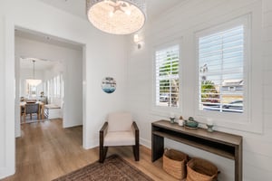1st Floor, Entryway