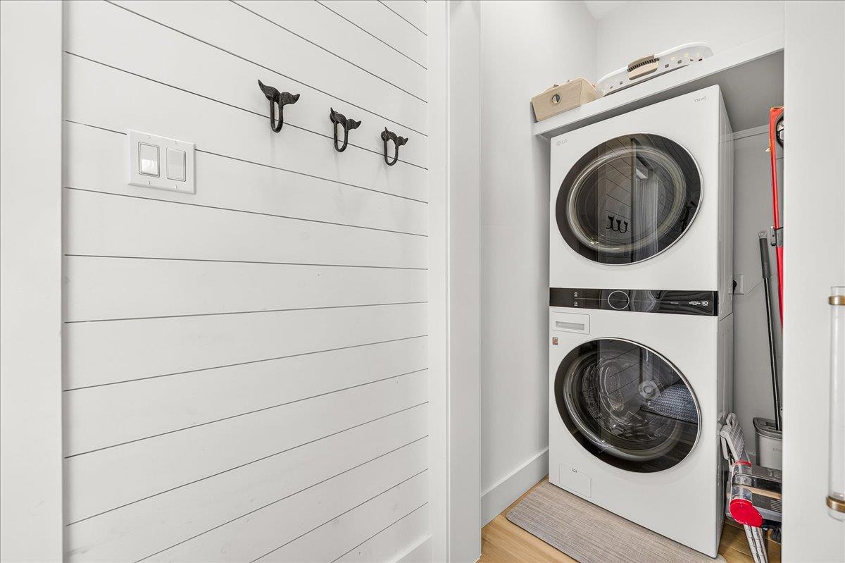 1st Floor, Laundry Closet